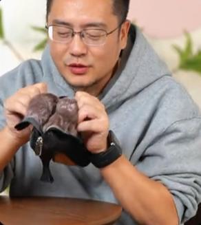 叔穿上了高跟鞋奇迹般东山再起5个月赚12亿AG旗舰厅·(中国)国际厅负债500万后大(图13)